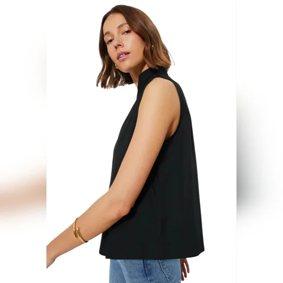 Tuckernuck Solid Black Cotton Sleeveless Celeste V Neck Top - Picture 2 of 12